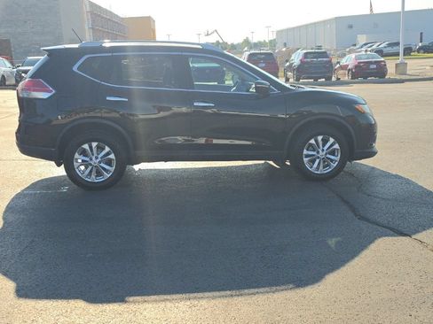 Used 2015 Nissan Rogue SV w/ SV Moonroof Package AWD/4WD image 10