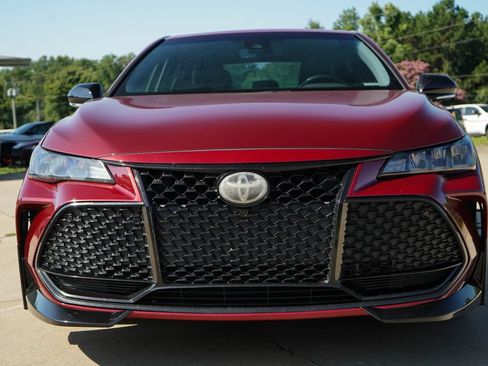 Used 2019 Toyota Avalon XSE FWD image 17