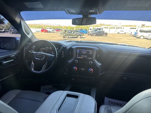 Used 2019 GMC Sierra 1500 SLT w/ SLT Premium Package AWD/4WD image 14