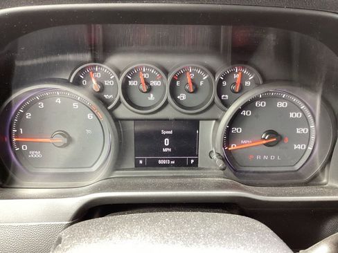 Used 2019 Chevrolet Silverado 1500 Custom w/ Custom Value Package RWD image 5