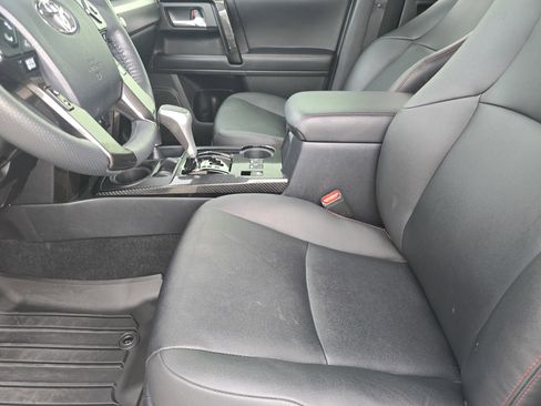 Used 2024 Toyota 4Runner TRD Off-Road Premium w/ Moonroof Package image 9