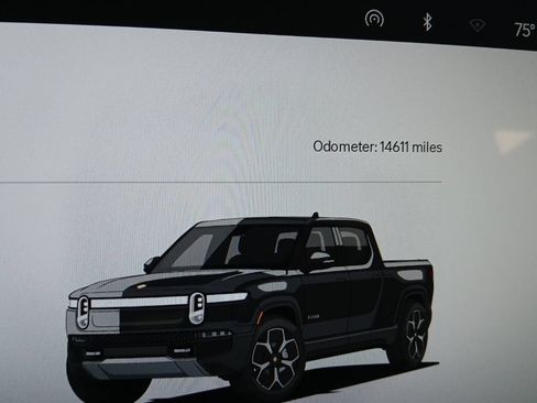Used 2024 Rivian R1T Adventure AWD/4WD image 17