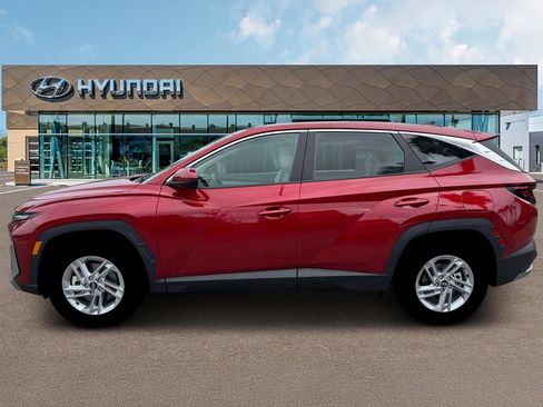 Certified 2026 Hyundai Tucson SE FWD image 4