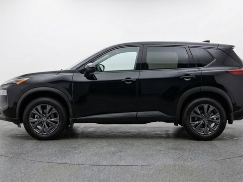 Used 2025 Nissan Rogue SV FWD image 5