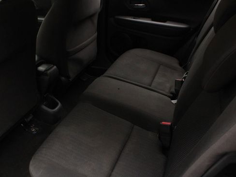 Used 2018 Honda HR-V LX image 16