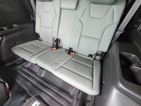 Used 2023 Kia Telluride EX X-Line AWD/4WD image 32