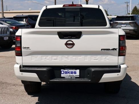 Used 2024 Nissan Frontier PRO-4X w/ Technology Package AWD/4WD image 6