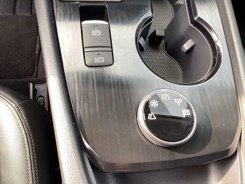 Used 2024 Nissan Rogue SL AWD/4WD image 30
