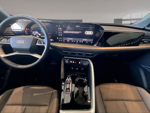 New 2025 Audi Q5 Premium Plus image 3