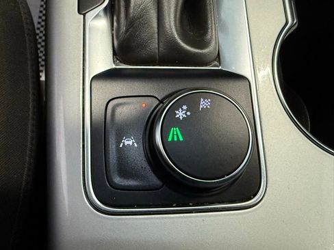 Used 2025 Chevrolet Blazer LT image 31