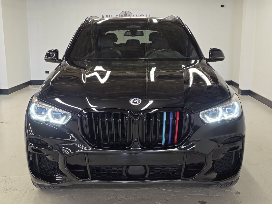 Used 2022 BMW X5 M50i w/ Executive Package AWD/4WD image 2