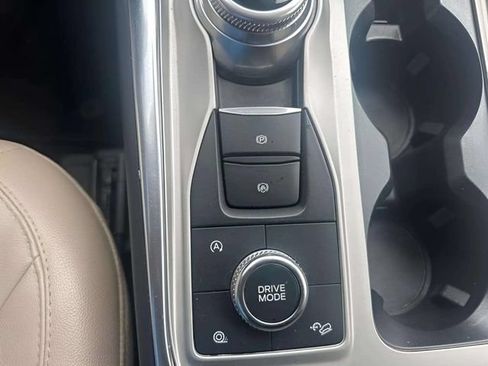 Used 2023 Ford Explorer Limited AWD/4WD image 13