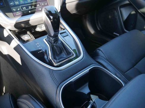 Used 2023 Subaru Outback Touring XT image 32