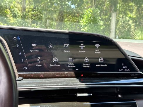 Used 2023 Cadillac Escalade V w/ LPO, ONYX Package AWD/4WD image 20
