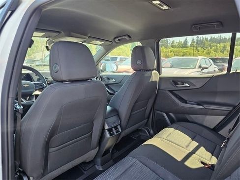 New 2026 Chevrolet Equinox LT w/ Safety and Technology Package FWD image 18