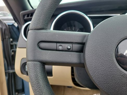 Used 2006 Ford Mustang Premium image 19