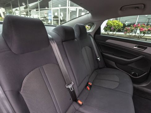 Used 2019 Hyundai Sonata SEL w/ Tech Package 02 FWD image 30