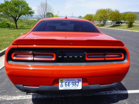 Used 2016 Dodge Challenger R/T Plus image 11