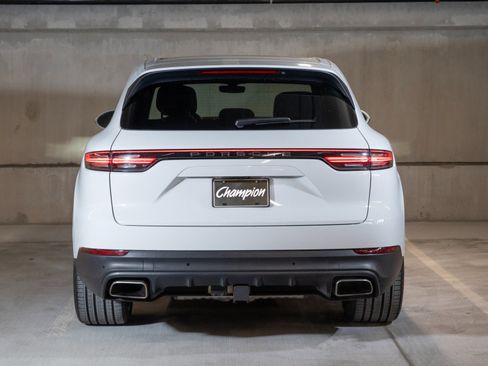 Certified 2023 Porsche Cayenne AWD/4WD image 10