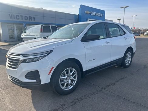 Used 2023 Chevrolet Equinox LS w/ LPO, Floor Liner Package image 1
