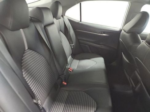 Used 2024 Toyota Camry SE image 16