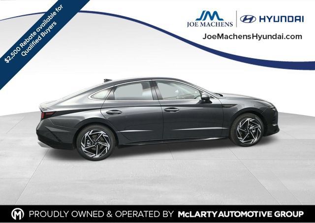 New 2026 Hyundai Sonata SEL AWD/4WD image 9