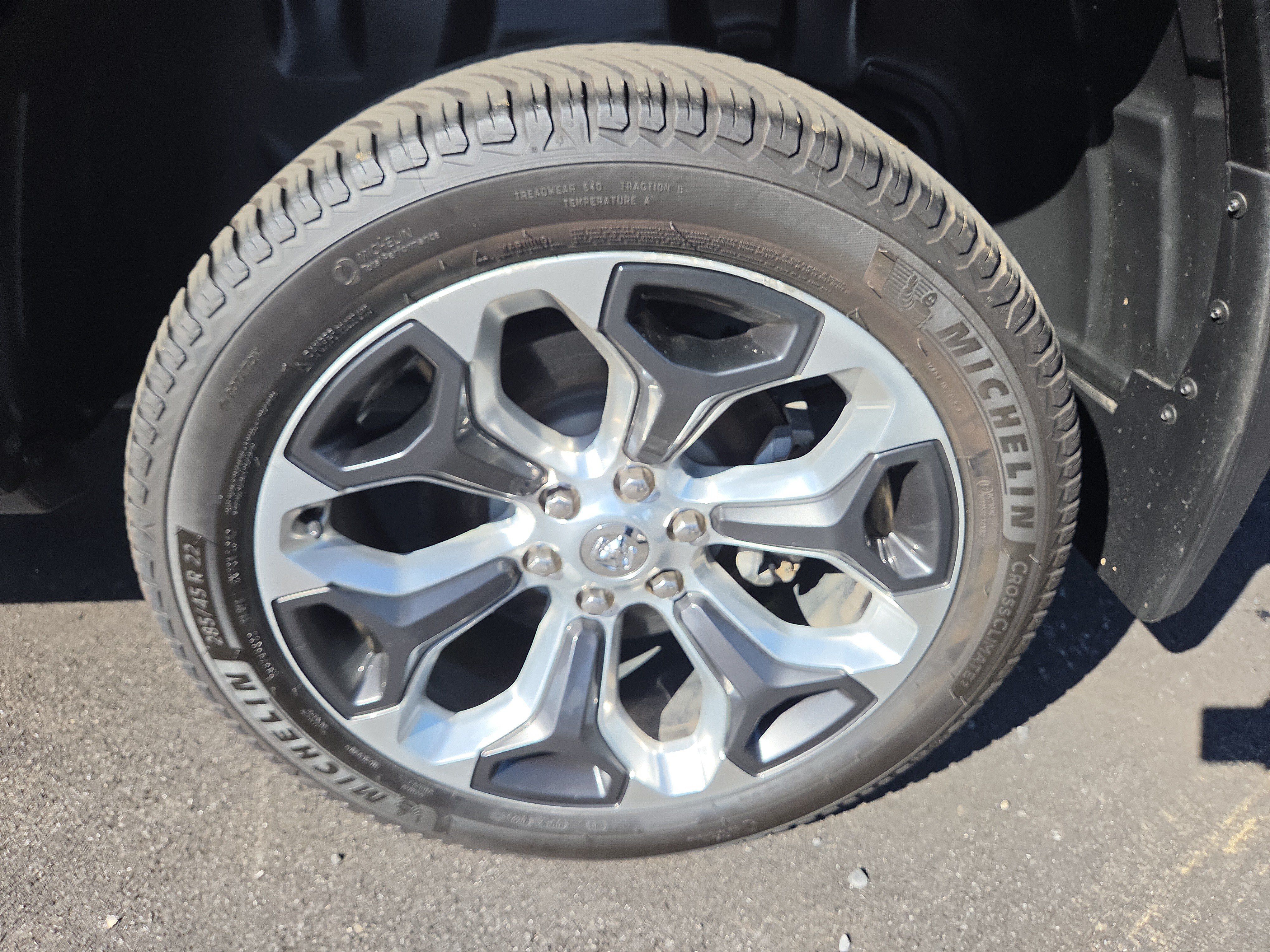 Used 2024 RAM 1500 Limited AWD/4WD image 29