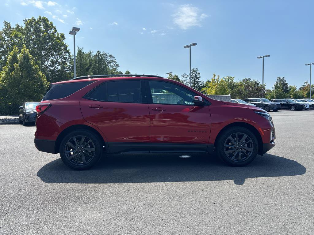 Used 2024 Chevrolet Equinox RS w/ RS Leather Package FWD image 8