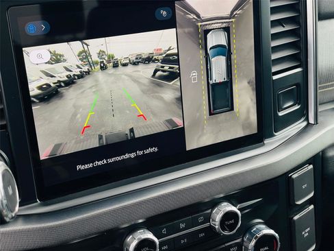 Used 2023 Ford F350 Platinum image 20