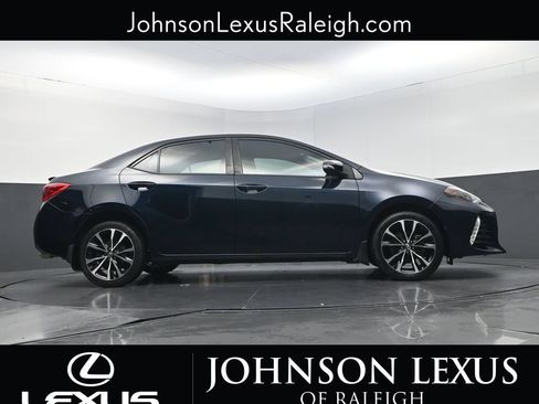 Used 2019 Toyota Corolla SE w/ SE Premium Package FWD image 22