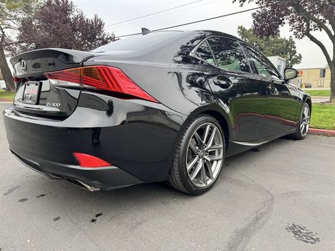 Used 2019 Lexus IS 300 F Sport image 14