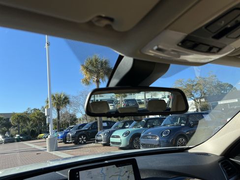 Used 2018 BMW 320i xDrive Sedan w/ Premium Package image 27