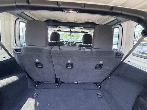 Used 2018 Jeep Wrangler Unlimited Sport AWD/4WD image 64