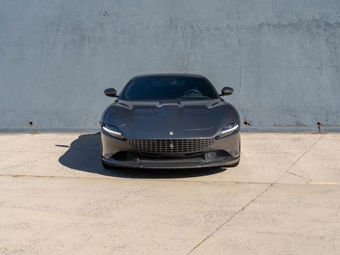 Certified 2022 Ferrari Roma RWD image 5