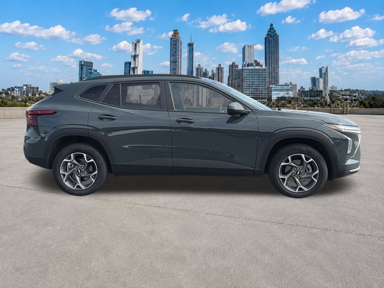 Used 2025 Chevrolet Trax LT FWD image 6