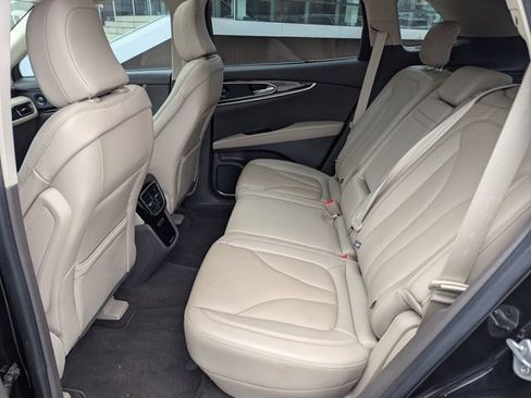 Certified 2022 Lincoln Nautilus Reserve w/ Equipment Group 201A image 13