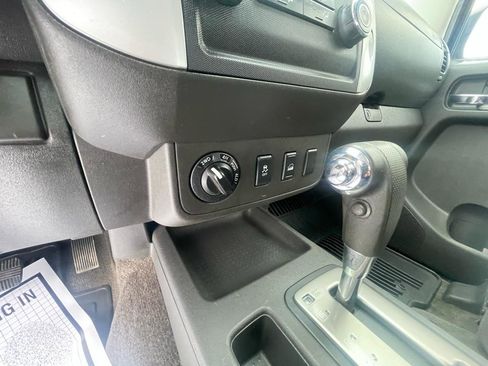 Used 2012 Nissan Frontier SV w/ SV Premium Utility Pkg image 15