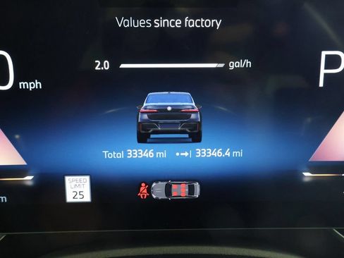 Certified 2023 BMW 760i xDrive AWD/4WD image 17