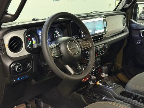 Used 2025 Jeep Wrangler Unlimited Sport S 4xe AWD/4WD image 19