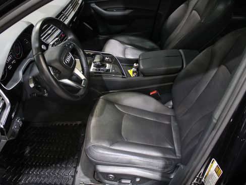 Used 2017 Audi Q7 3.0T Premium Plus w/ Premium Plus Package AWD/4WD image 19