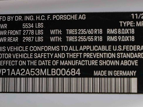 Used 2021 Porsche Macan image 32