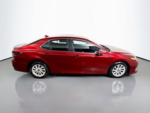 Used 2021 Toyota Camry LE w/ Convenience Package image 8