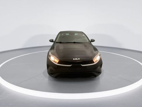 Used 2023 Kia Forte LXS FWD image 9