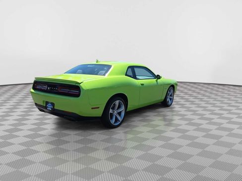 Used 2015 Dodge Challenger R/T w/ Quick Order Package 22B R/T RWD image 8