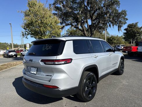 New 2025 Jeep Grand Cherokee L Limited w/ Black Appearance Package image 3