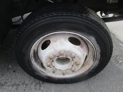 Used 2000 Ford F450 XL RWD image 13