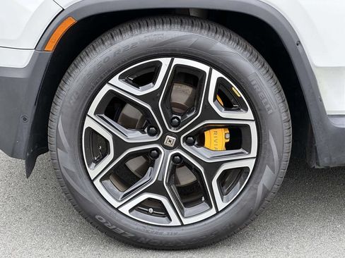 Used 2023 Rivian R1S Adventure Quad AWD/4WD image 14