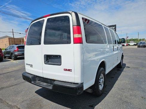 Used 2014 GMC Savana 2500 RWD image 4