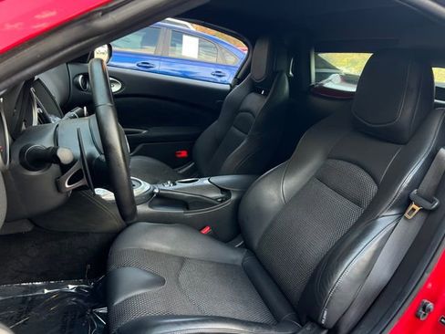 Used 2019 Nissan 370Z Touring image 13
