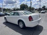 Used 2006 Chrysler 300 Touring w/ Comfort/Convenience Group image 4